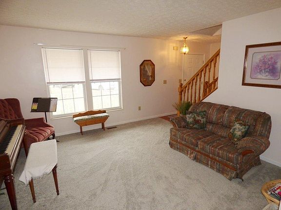 5th image of 7934 Tawna Dr