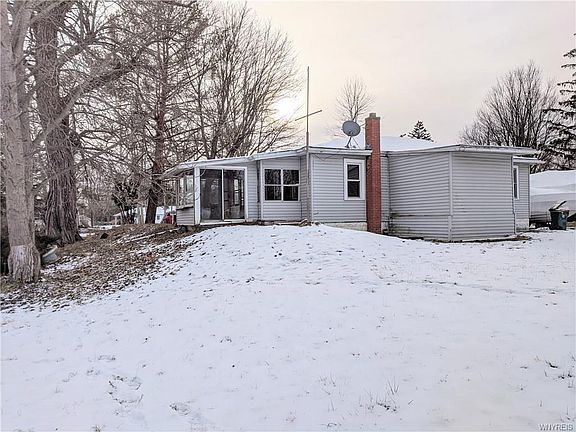 2nd image of 1411 Sweeney St