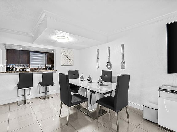 5th image of 9371 Fontainebleau Blvd APT I235