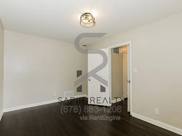 639 Skipper Dr NW — Photo 9