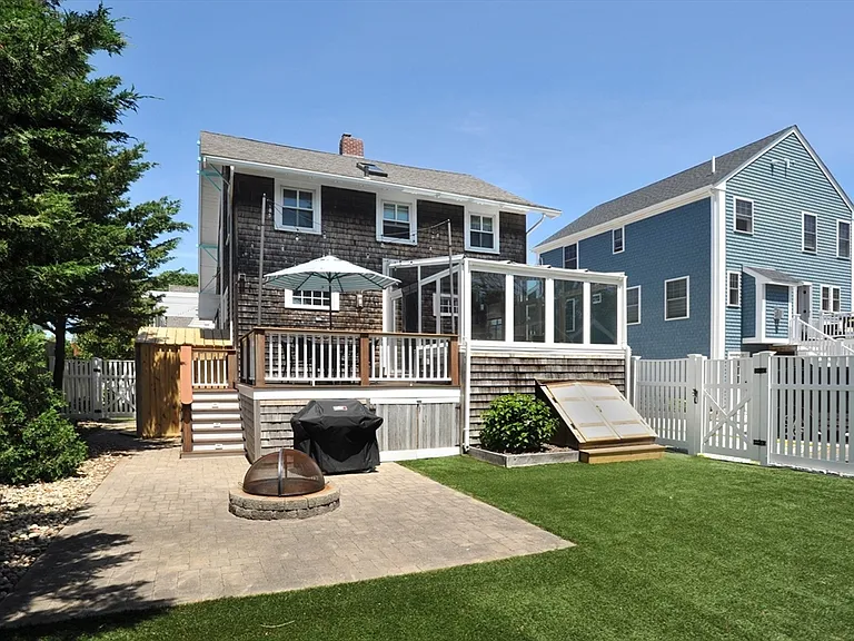 62 F St #BEACHSIDE — Photo 20