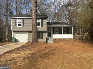 885 Hemingway Rd, Stone Mountain, GA 30088