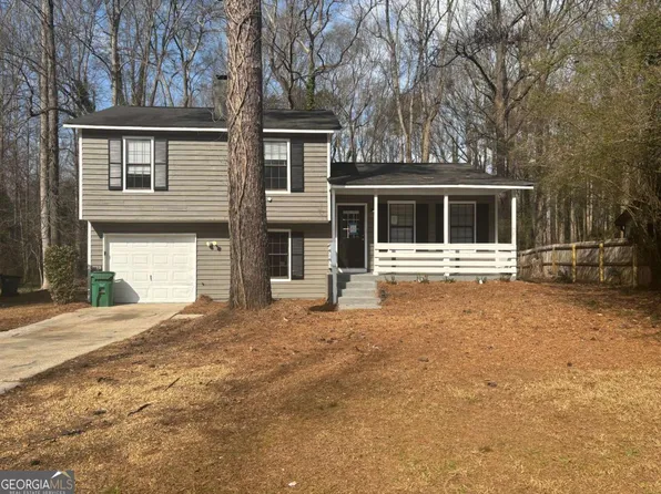 885 Hemingway Rd, Stone Mountain, GA 30088