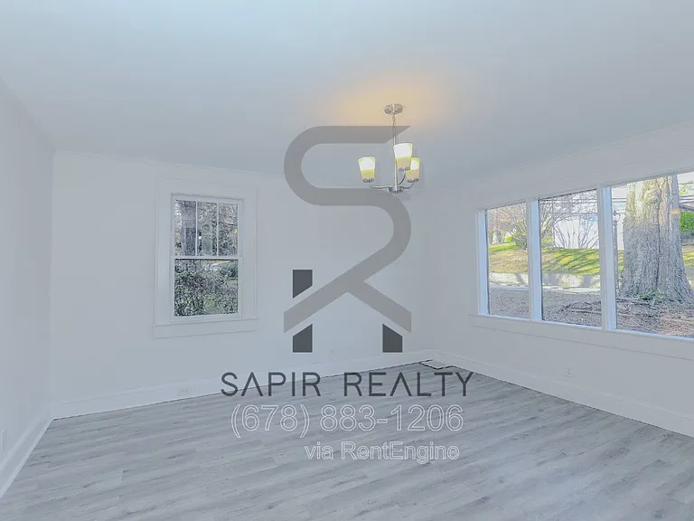 1026 Lynhurst Dr SW — Photo 5