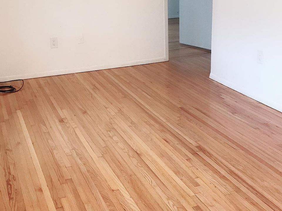 1st image of 1611 163rd St APT 1