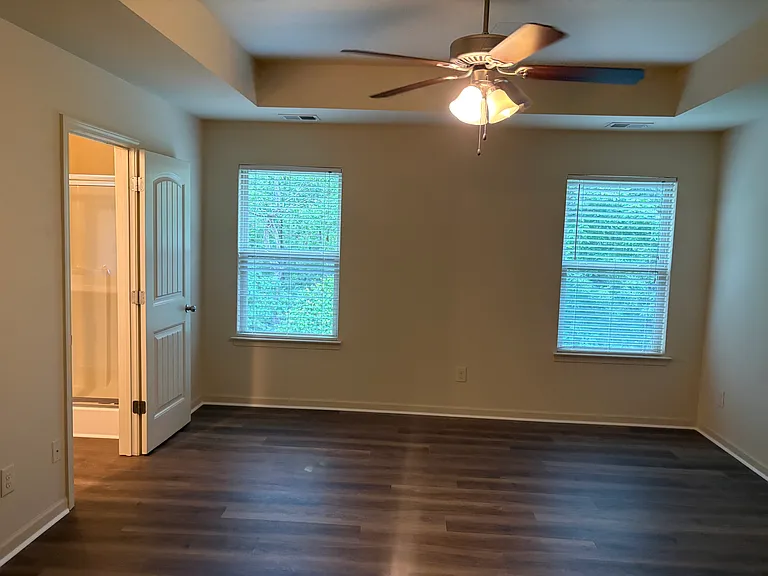 798 Pine Ln — Photo 6