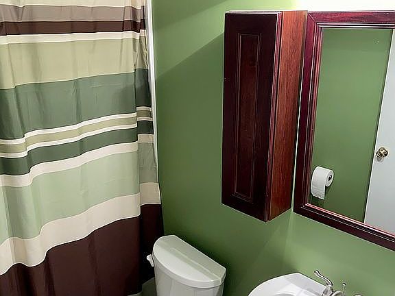 4th image of 3630 Trafalgar Ct