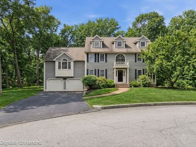 1 Selfridge Rd, Bedford, MA, 01730
