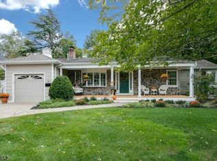 18 Mohawk Trl, Westfield, NJ 07090