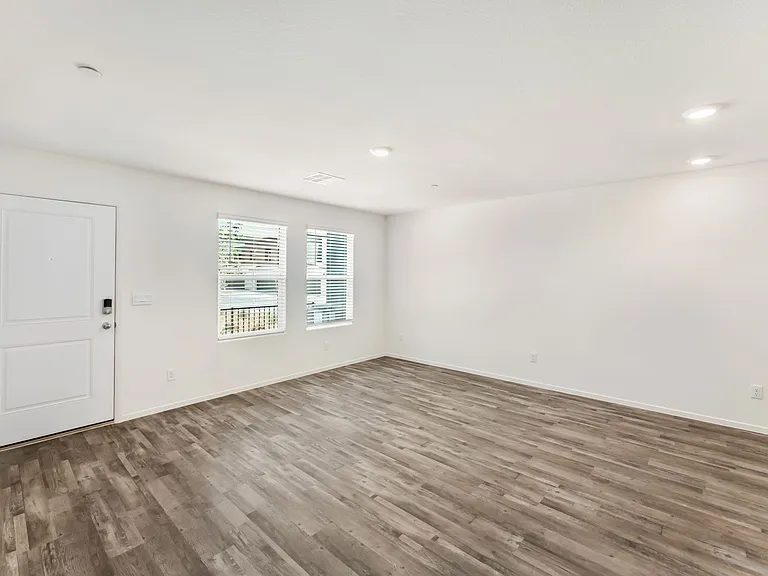 7352 Joanna Brook St — Photo 7