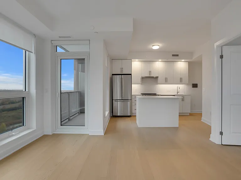 3240 William Coltson Ave — Photo 184