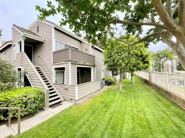 1071 Shadowridge Dr Unit 54, Vista, CA 92081