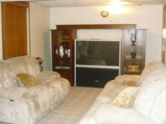 2nd image of 2920 S Saint Marys St