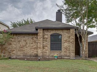 1024 Old Barn Ln, Mesquite, TX 75149