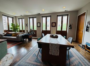 1885 N Winnebago Ave APT 2E, Chicago, IL 60647