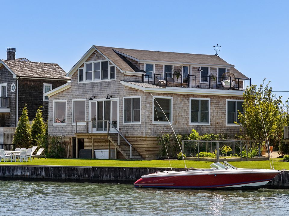 1st image of 61 Dune Rd