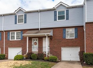 319 Parkridge Ln, Coraopolis, PA 15108