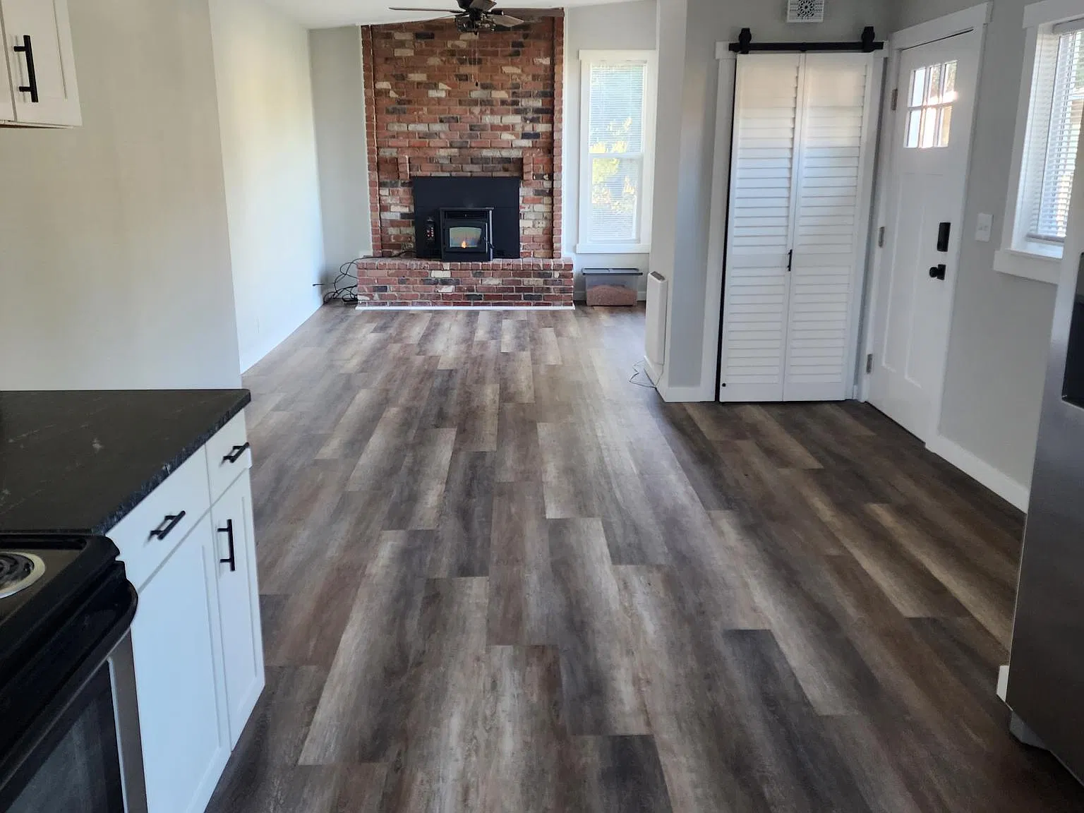 2 bed, 900 sqft, $2,250 — Photo 4