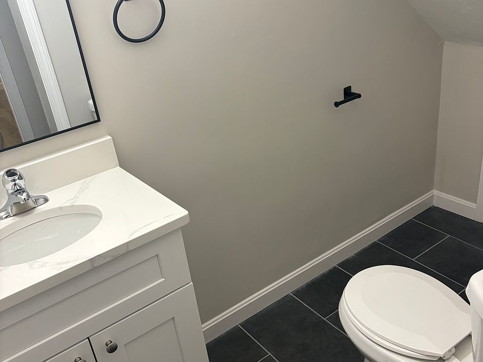 1st image of 181 Main St #3