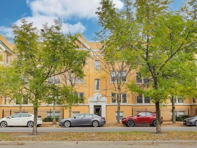 2135 N Kedzie Blvd #G, Chicago, IL, 60647