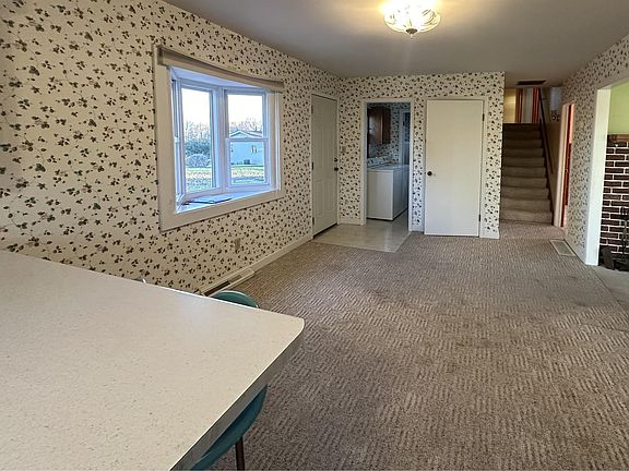 5th image of 1920 N Pioneer Ln