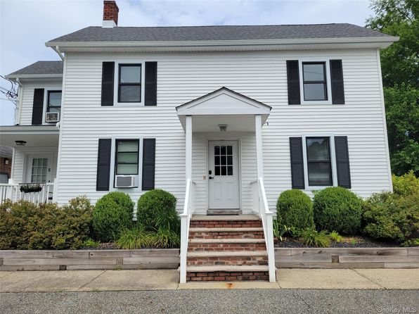 44 Main St #3