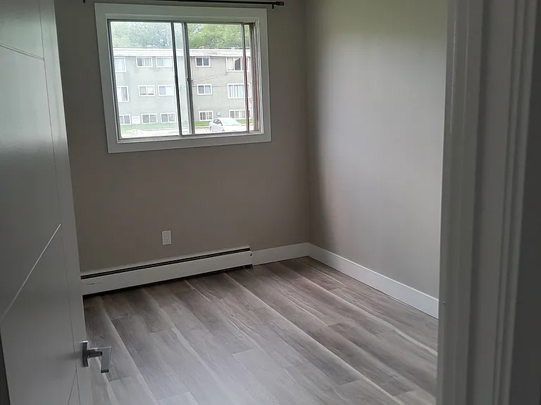 10816 112th St NW #202 — Photo 15