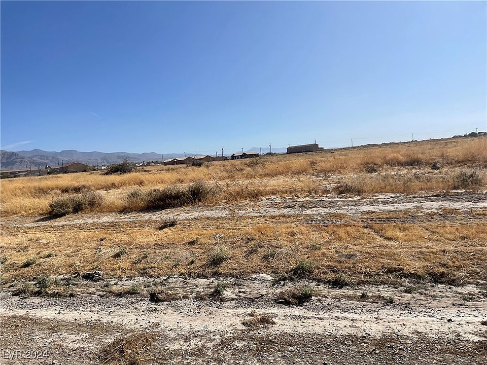 1st image of 2201 E Calvada Blvd