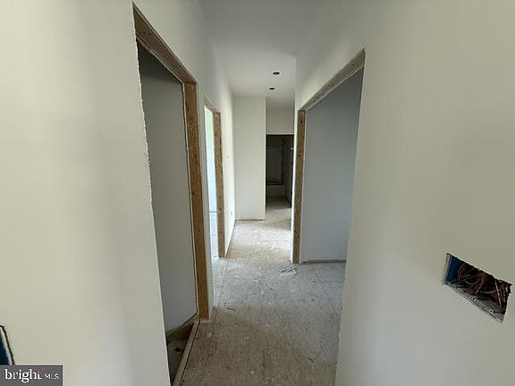 3rd image of 2629 Magnolia Dr