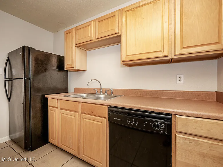 2840 Gardendale Ave — Photo 22