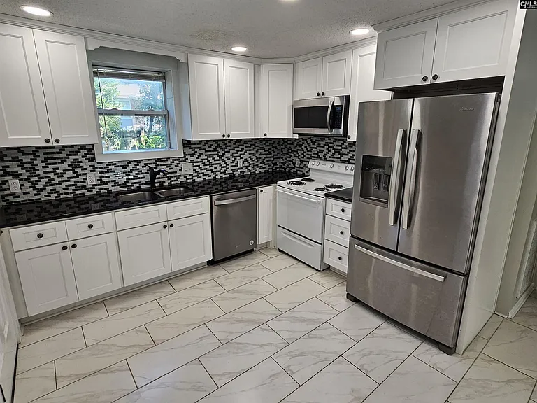 802 S Kilbourne Rd — Photo 5