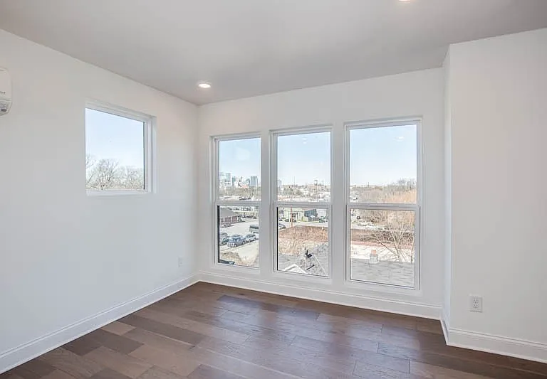 1304A Pillow St — Photo 4