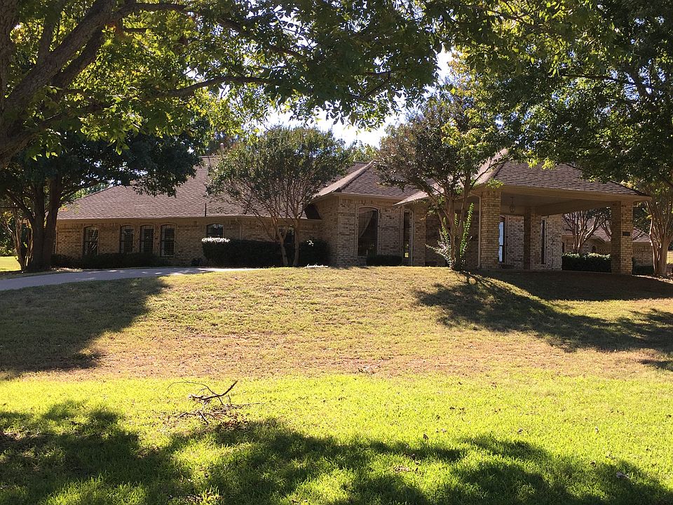 1st image of 212 Eastwood Dr