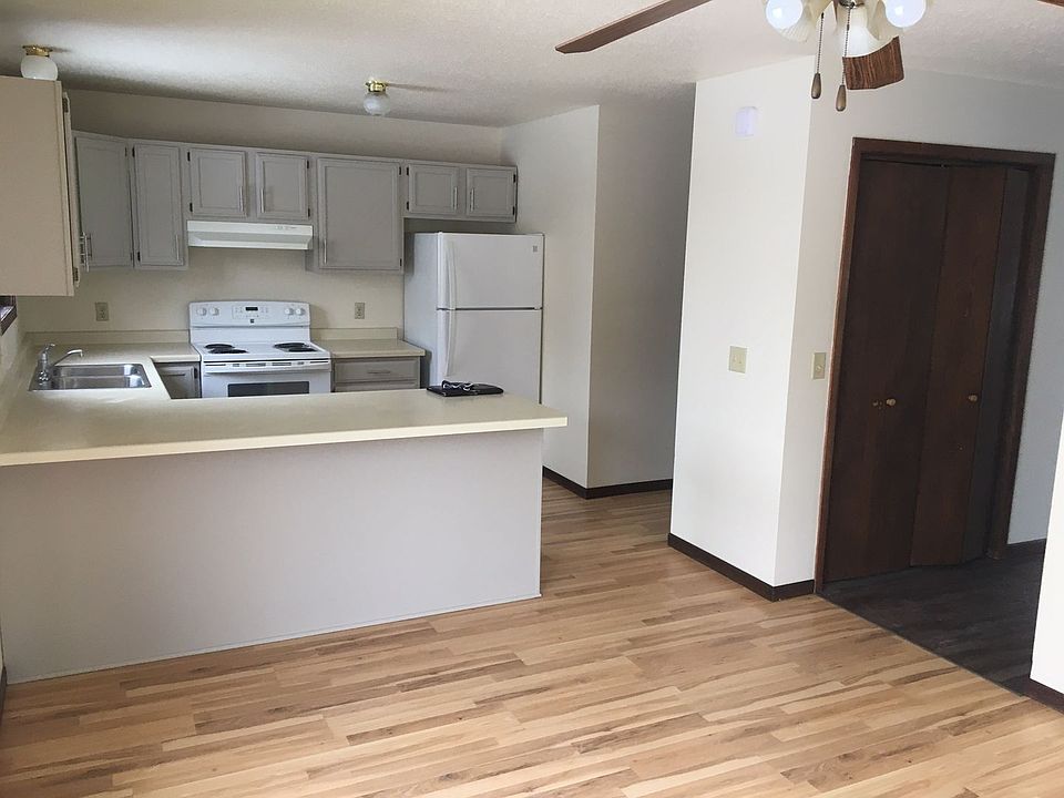 1st image of 4727 Fairfax St