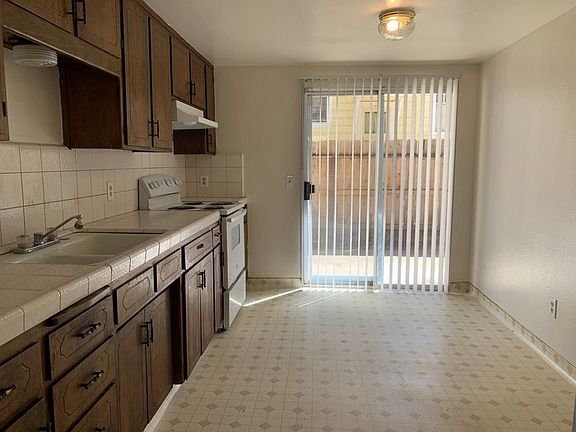 4th image of 633 S Court St APT A