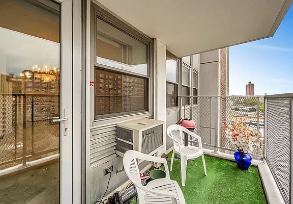 4th image of 290 W 232nd St APT 8F