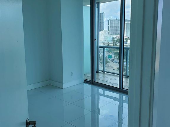 2nd image of 888 Biscayne Blvd Floor 14