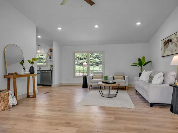 2640 Garners Creek Rd, Dickson, TN 37055