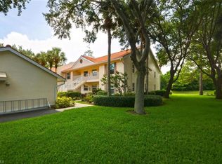 193 Robin Hood CIR #203, NAPLES, FL 34104