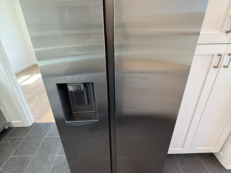 Side By Side Stainless Steel 36" Refrigerator with Built In Water Dispenser and Ice Maker
