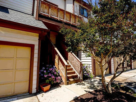 3rd image of 14109 William St #16-B