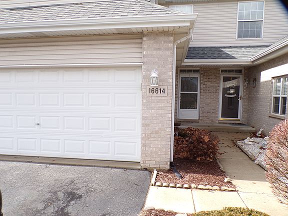 3rd image of 16614 Knottingwood Ave