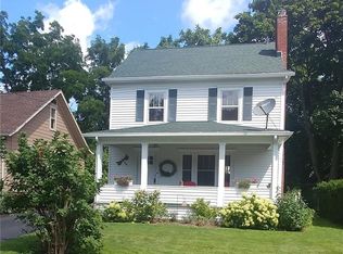165 Searlwyn Rd, Syracuse, NY 13205