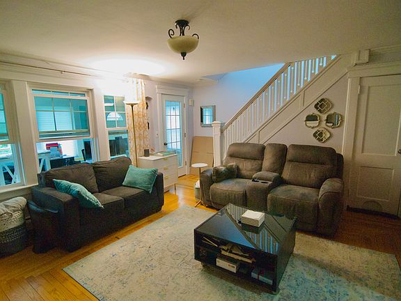4th image of 76 Prospect St #A