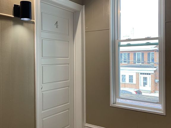 3rd image of 297 Lincoln Way W #4