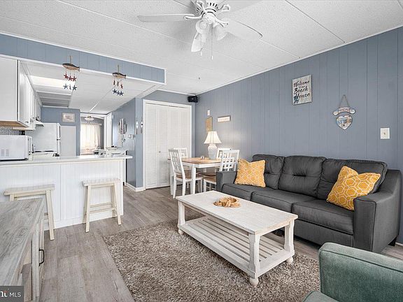 2nd image of 13 44th St Unit 203