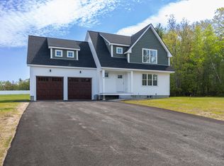 13 Tomahawk Lane, Berwick, ME 03901