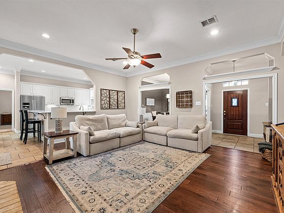 5th image of 1217 Laurel Park