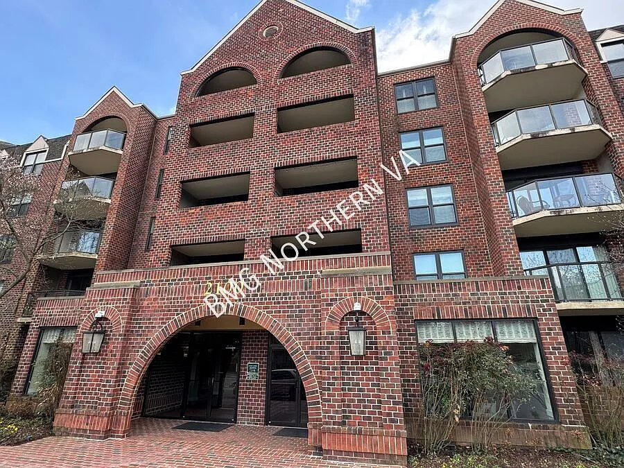 Photo 2 of 19 - 2100 Langston Blvd #418 - Arlington, VA Building Photo - 2100 Langston Blvd #418