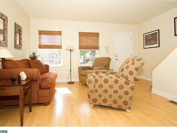 5th image of 2737 S Darien St